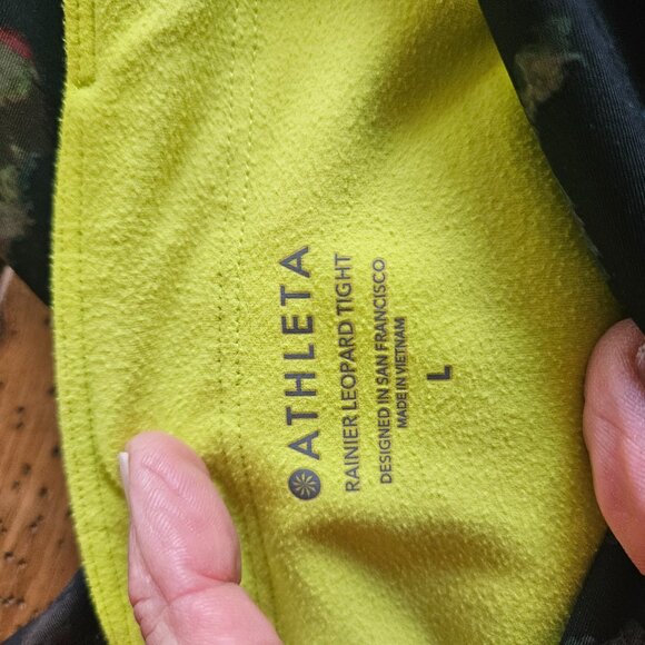 ATHLETA RAINER LEOPARD PRINT LEGGINGS/MATCHING OLD NAVY TANK - LARGE - Picture 7 of 8